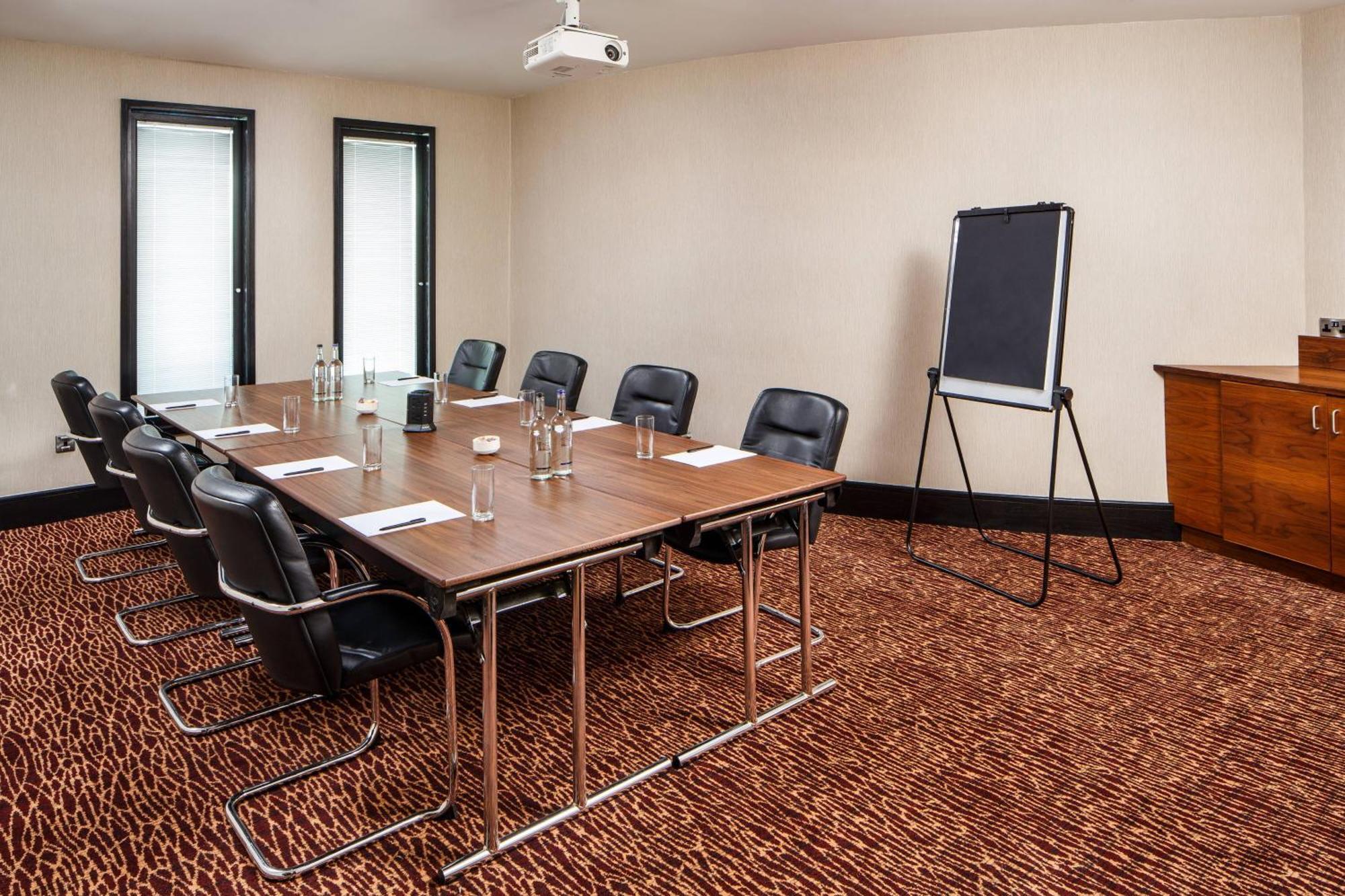 Delta Hotels By Marriott Nottingham Belfry מראה חיצוני תמונה