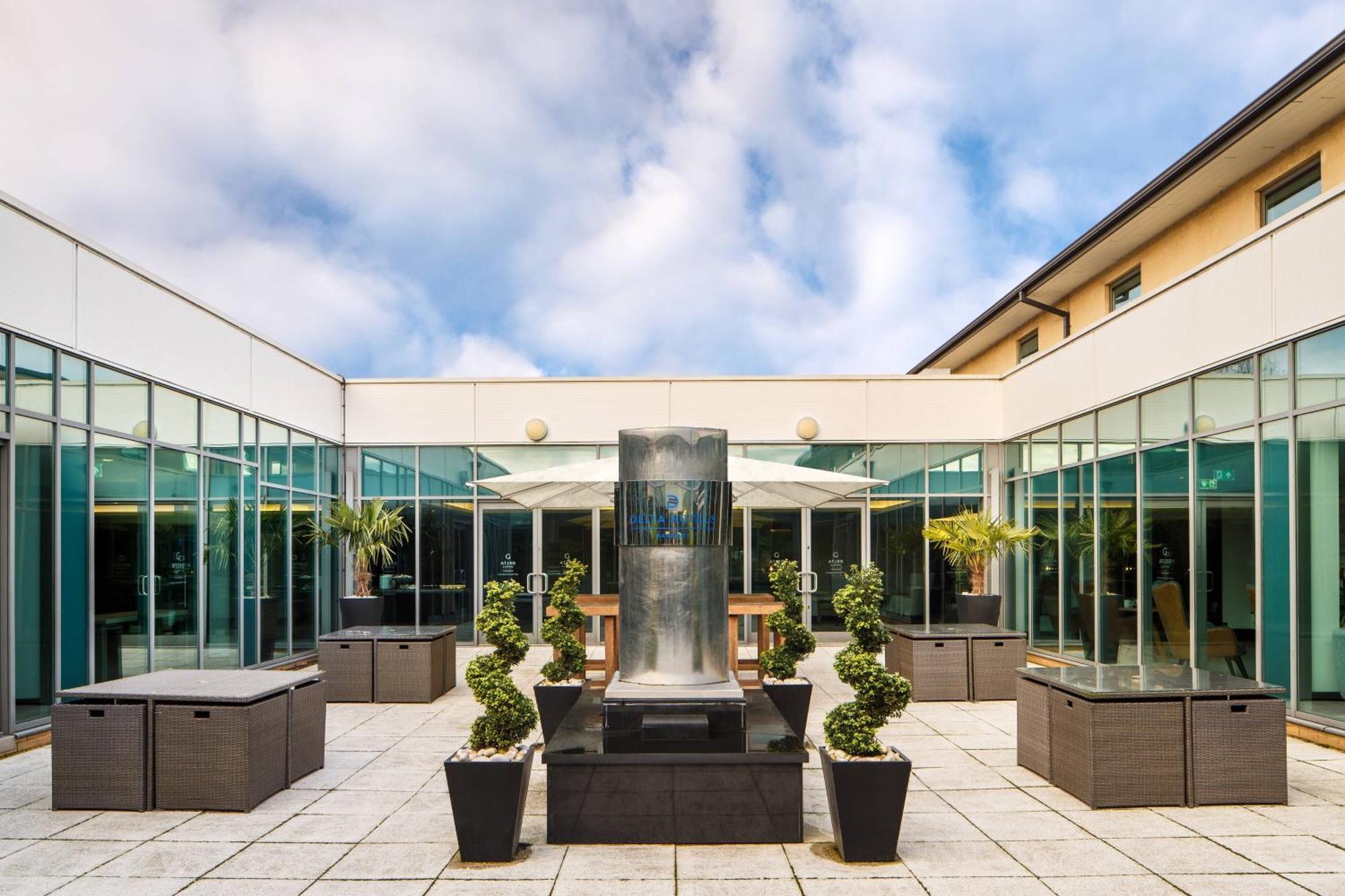 Delta Hotels By Marriott Nottingham Belfry מראה חיצוני תמונה